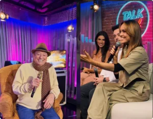 Participantes do Talk Raul Jovens Talentos Ep 3 durante apresentações no programa Raul Gil